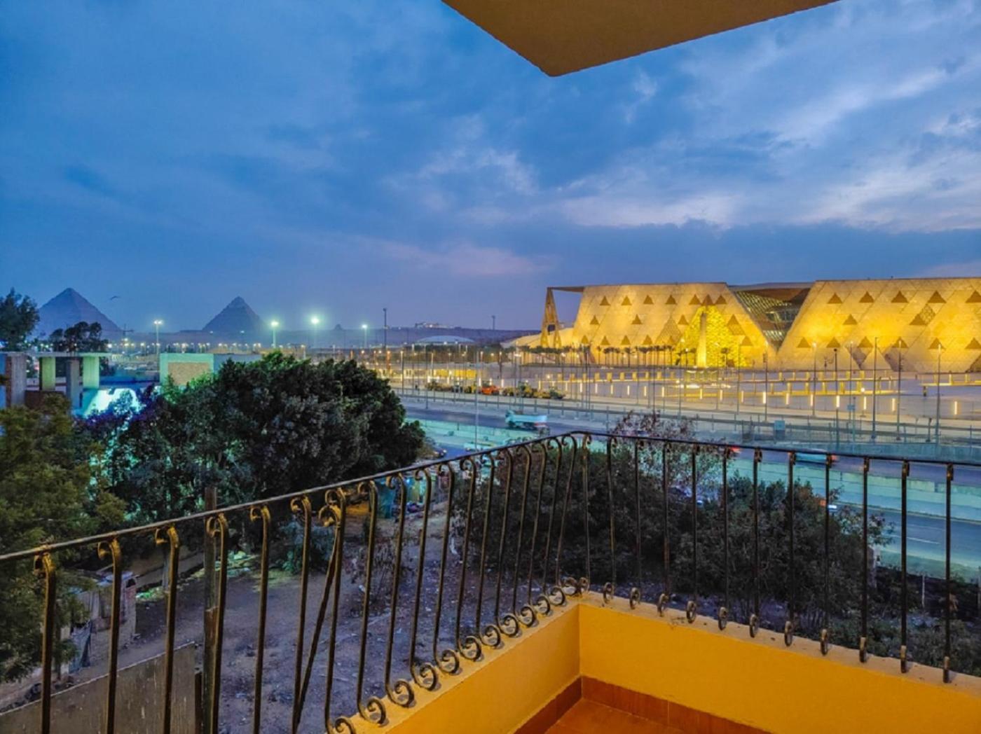 Pyramids View - In Front Of Grand Egyptian Museum *
